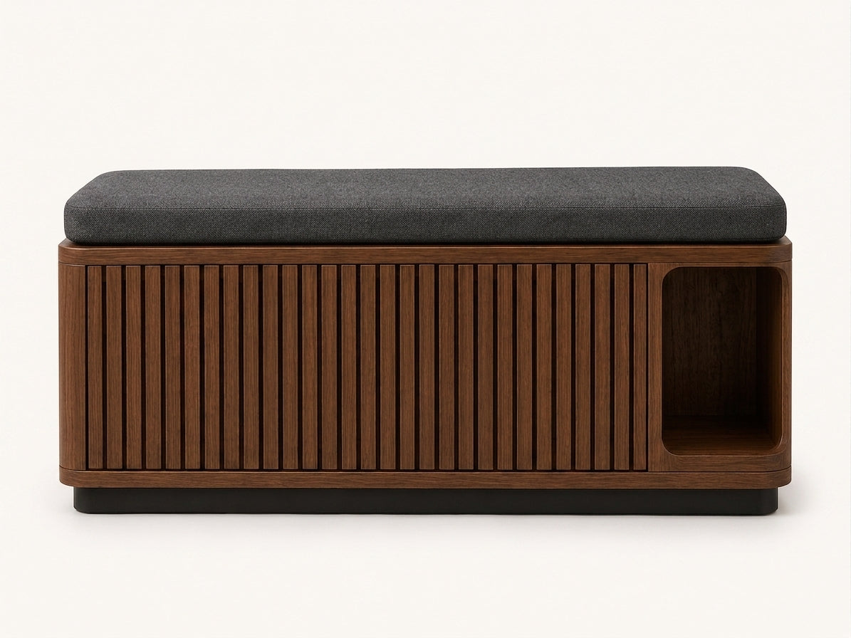 Rook Toy Trunk - front view